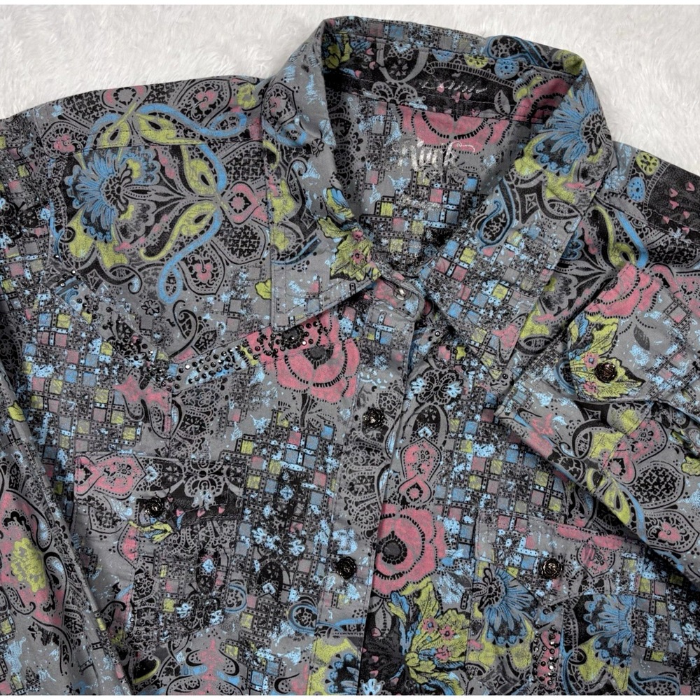 Wrangler Rock 47 Western Shirt Women M Paisley Floral Geometric Rose Snaps Rodeo